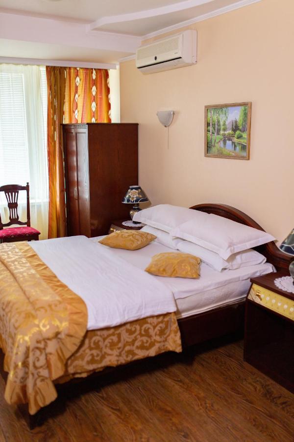 Vila Muntenia Hotel Chişinău Extérieur photo