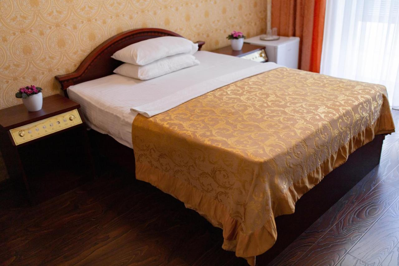 Vila Muntenia Hotel Chişinău Extérieur photo