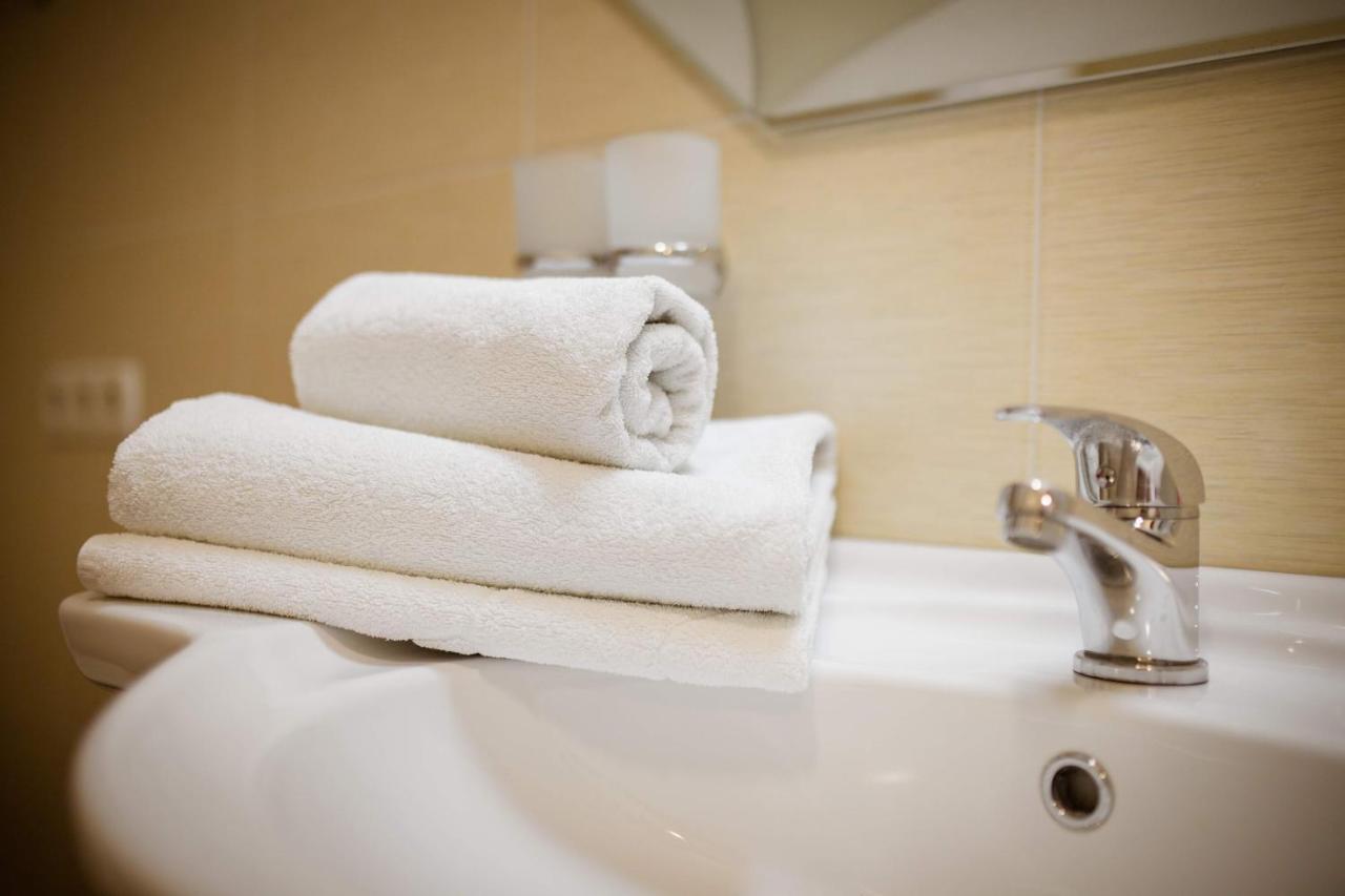 Vila Muntenia Hotel Chişinău Extérieur photo