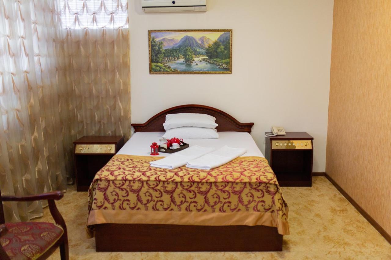 Vila Muntenia Hotel Chişinău Extérieur photo